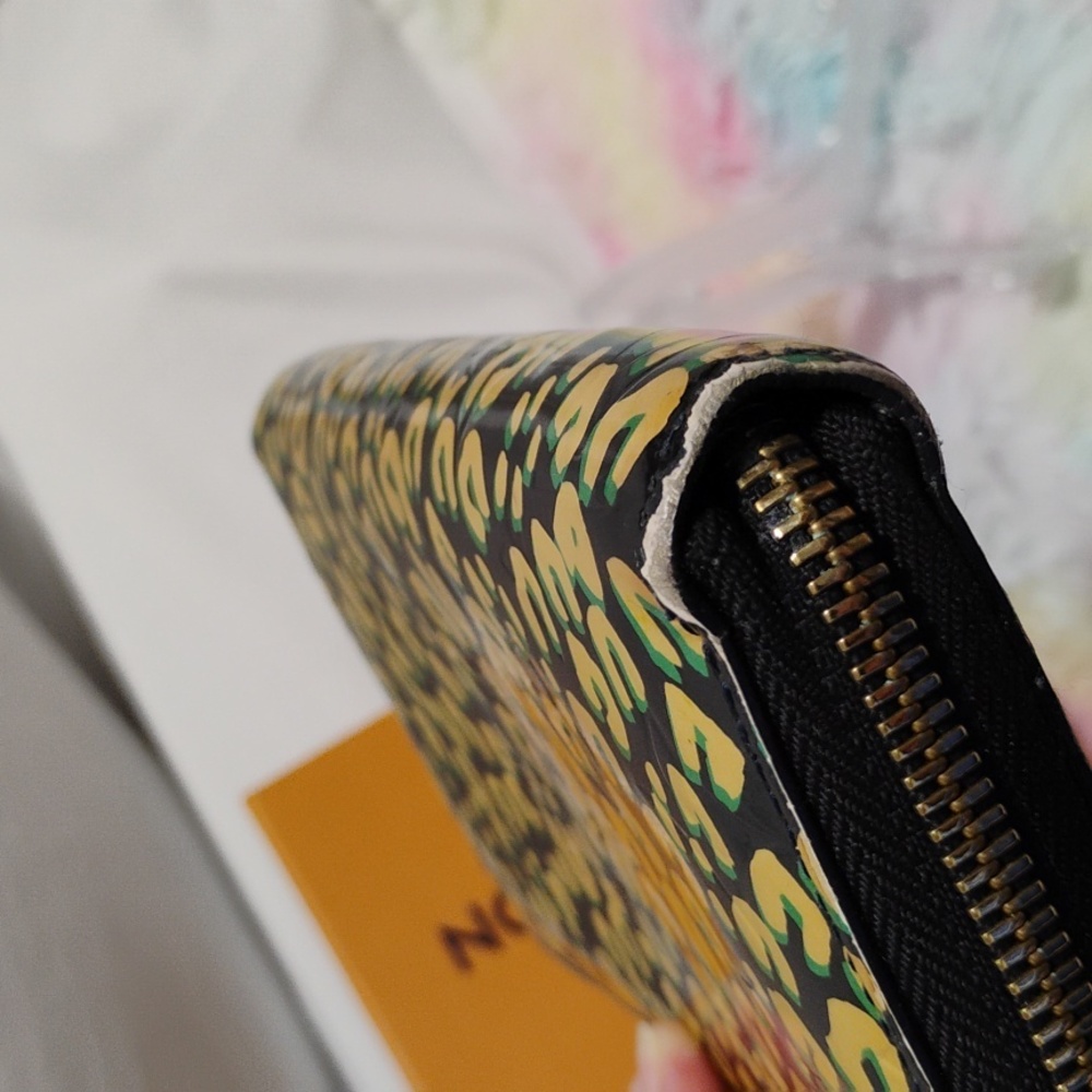 SALE! Authentic Louis Vuitton Vernis Leopard Zip Around Wallet CA0131 - Picture 6 of 16